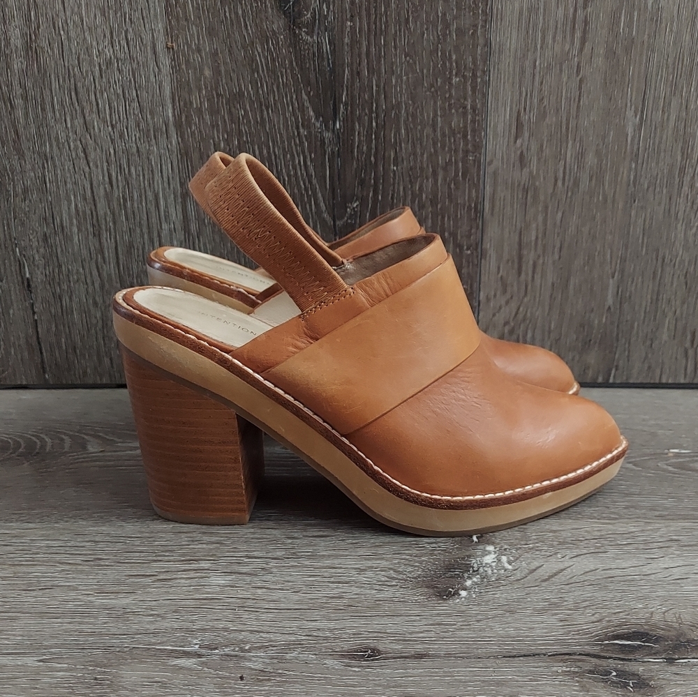 INTENTIONALLY BLANK Tan Slingback Mule Shoe Size 8